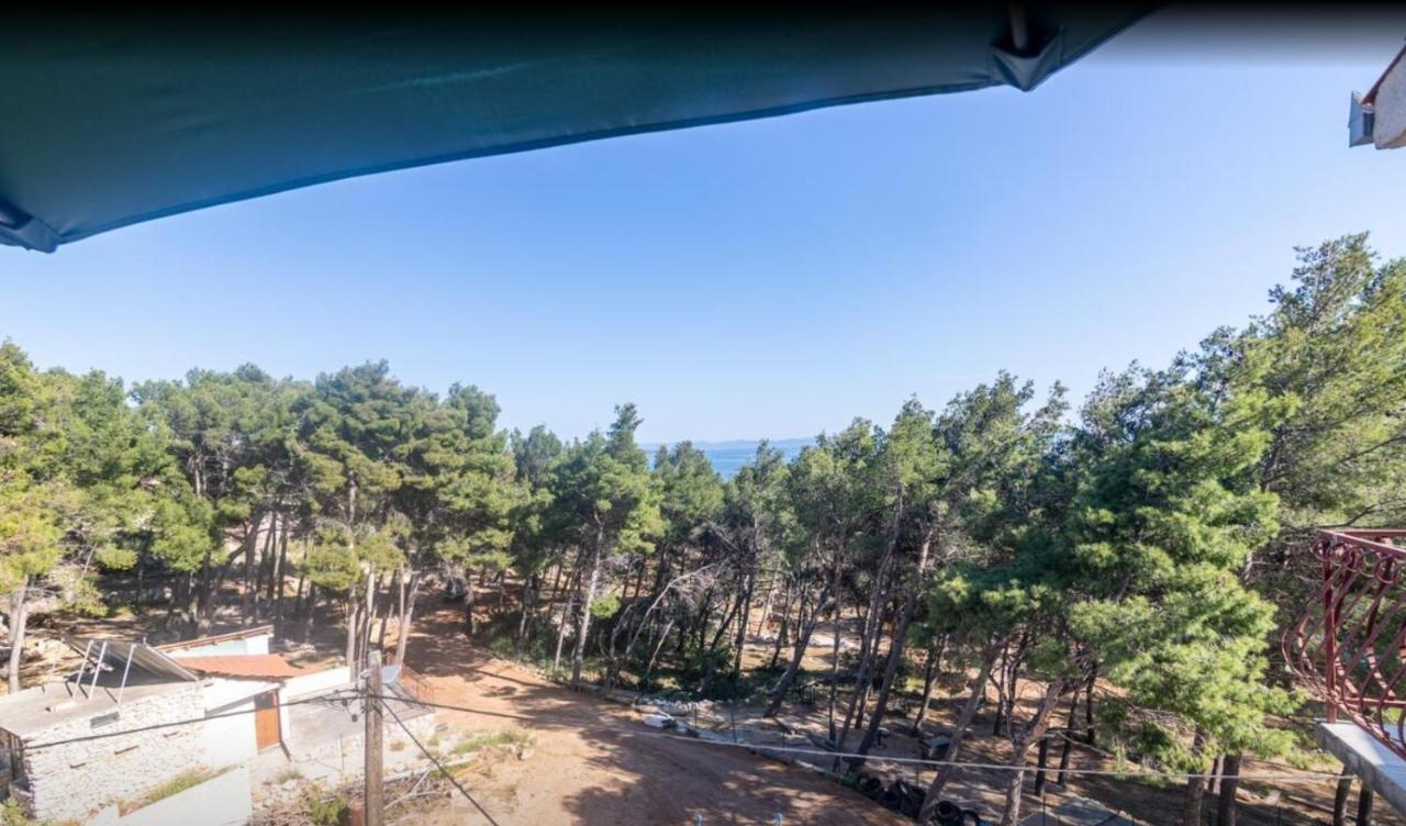 Lägenhet Apartmani Zaninovic *