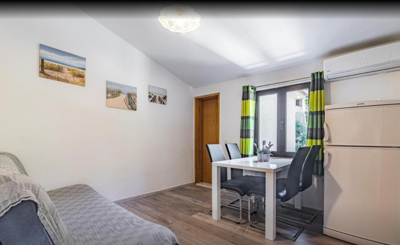 Lägenhet Apartmani Zaninovic Sveta Nedelja (Hvar)